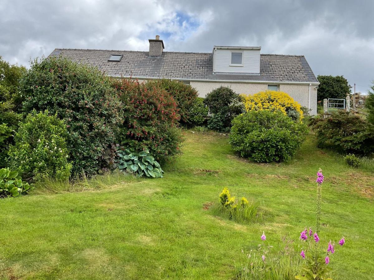 6 Calbost Villa Exterior photo